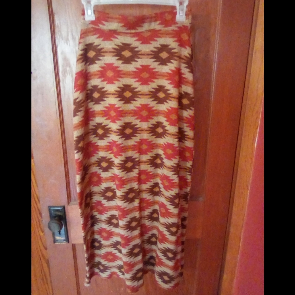 4/$25 Mascara boho maxi skirt